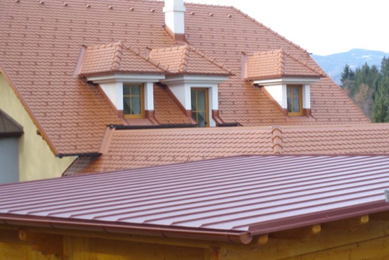 Spenglerarbeit am Dach